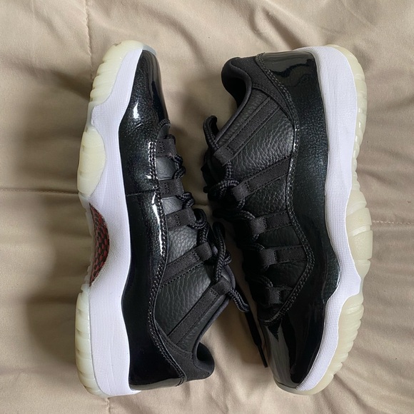 Air Jordan 11 Retro Low